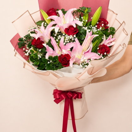 Stargazer Romance Bouquet