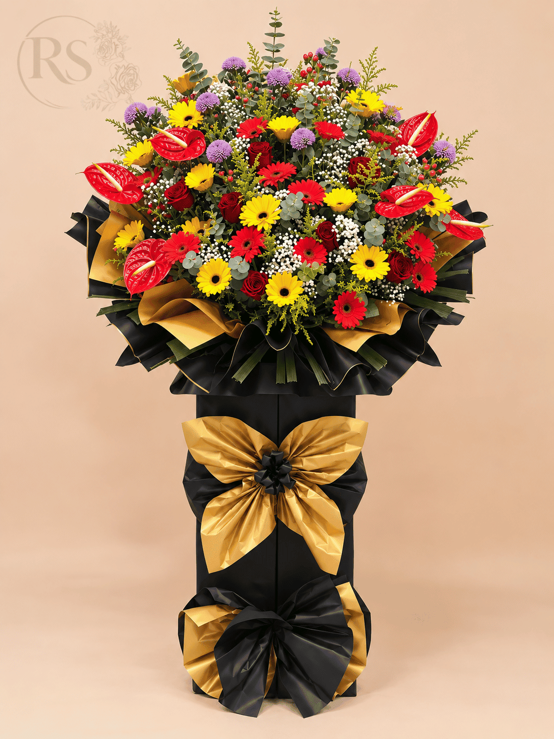 Auspicious Gold Flourish
